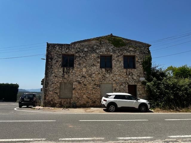 Außenansicht von Country house zum verkauf in El Masroig
