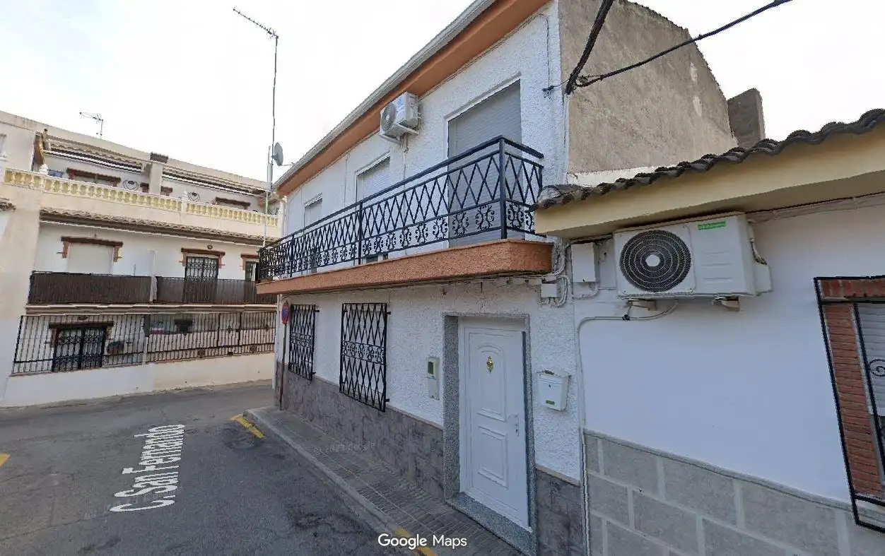 Adossat en venda a Calle SAN FERNANDO 1