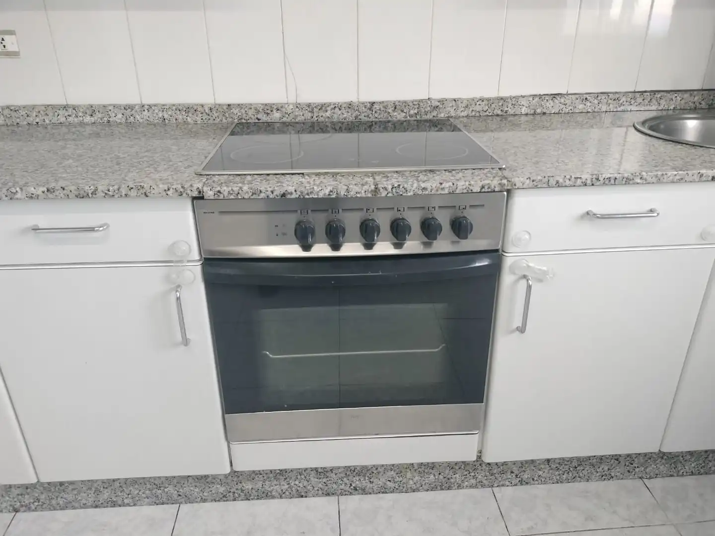 Planta baixa en venda a Mos