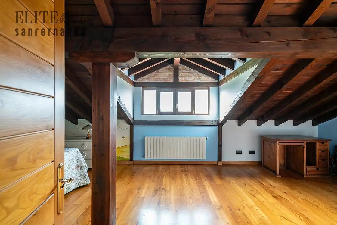 Casa o xalet en venda en Santillana del Mar amb Calefacció, Jardí privat i Piscina