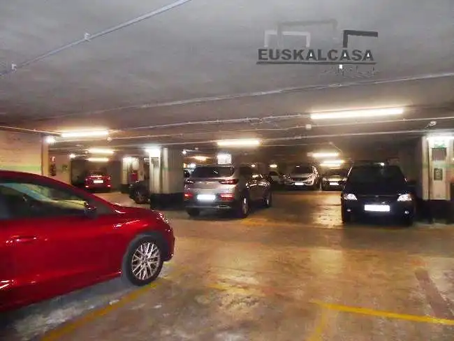 Aparcament de Garatge en venda en Bilbao 