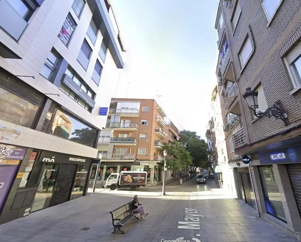Piso con terraza en venta en MAYOR