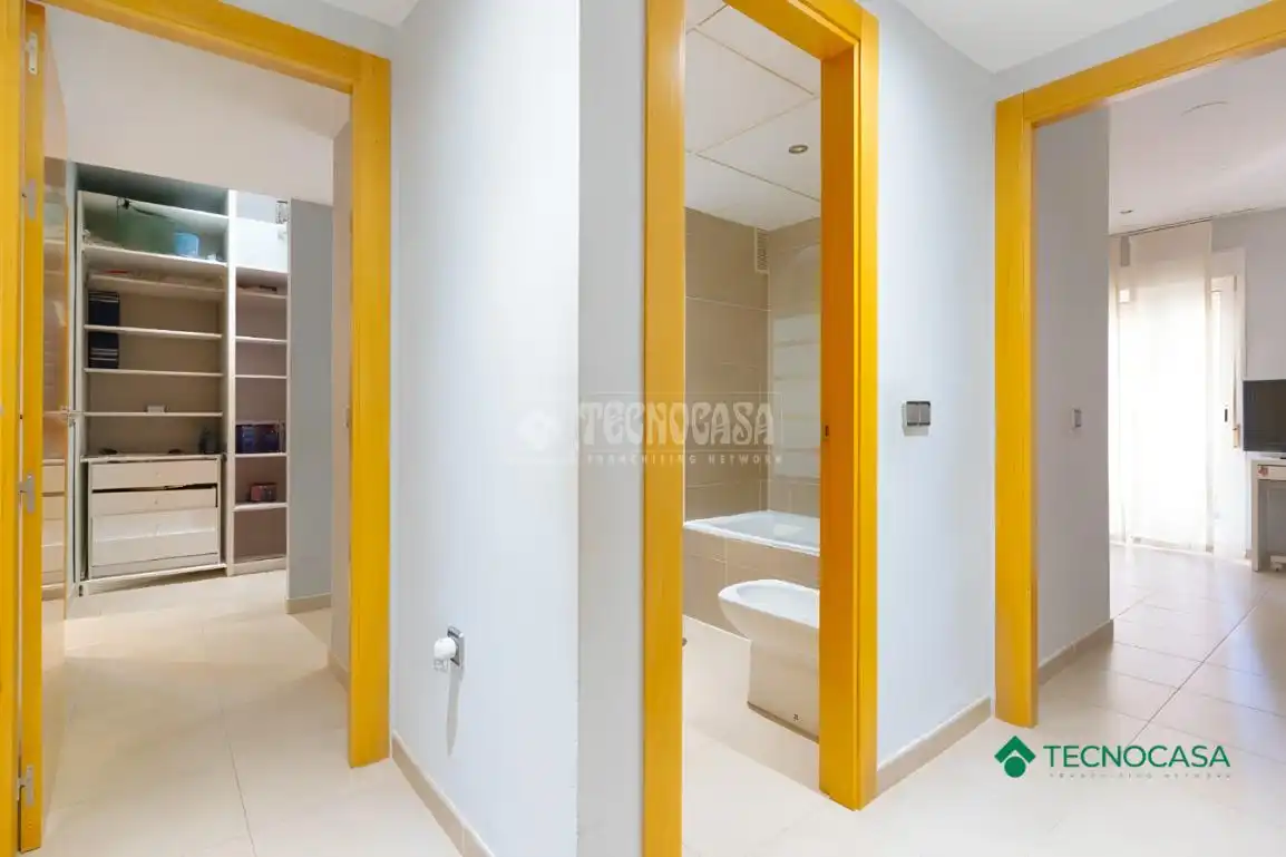 Baño de Piso en venta en Roquetas de Mar con Aire acondicionado y Terraza