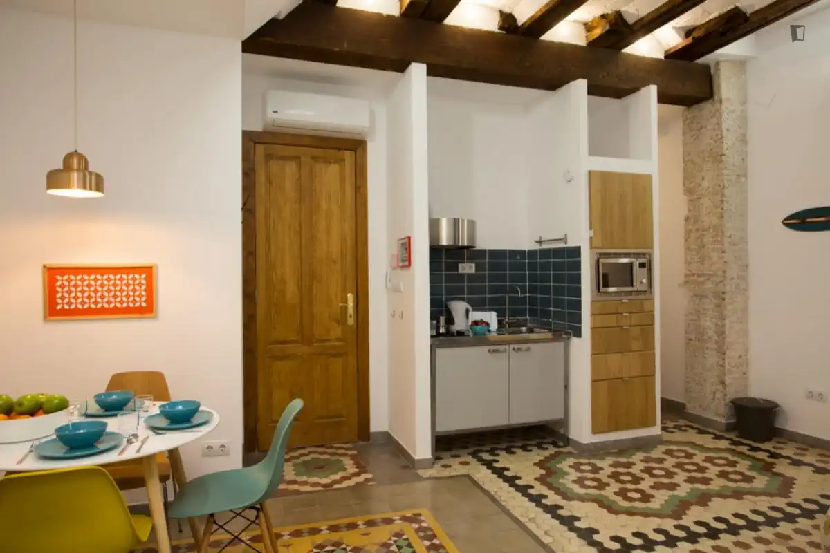 Estudio en alquiler en Ciutat Vella, imagen 12