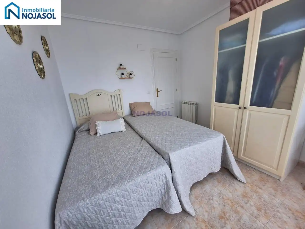 Schlafzimmer von Wohnungen zur Miete in Noja mit Heizung, Parkett und Terrasse