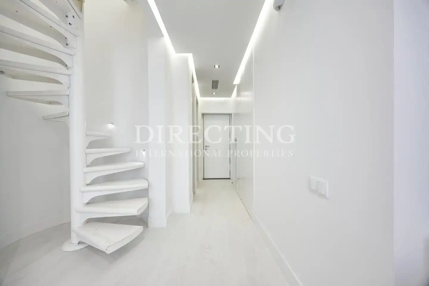 Maisonette zum Verkauf in Madrid mit Klimaanlage, Heizung und Möbliert