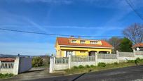 Vista exterior de Casa o xalet en venda en Sada (A Coruña) amb Calefacció, Jardí privat i Traster