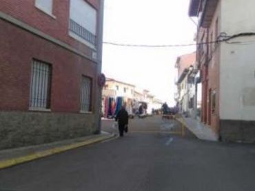Locale commerciale in vendita a El Casar de Escalona