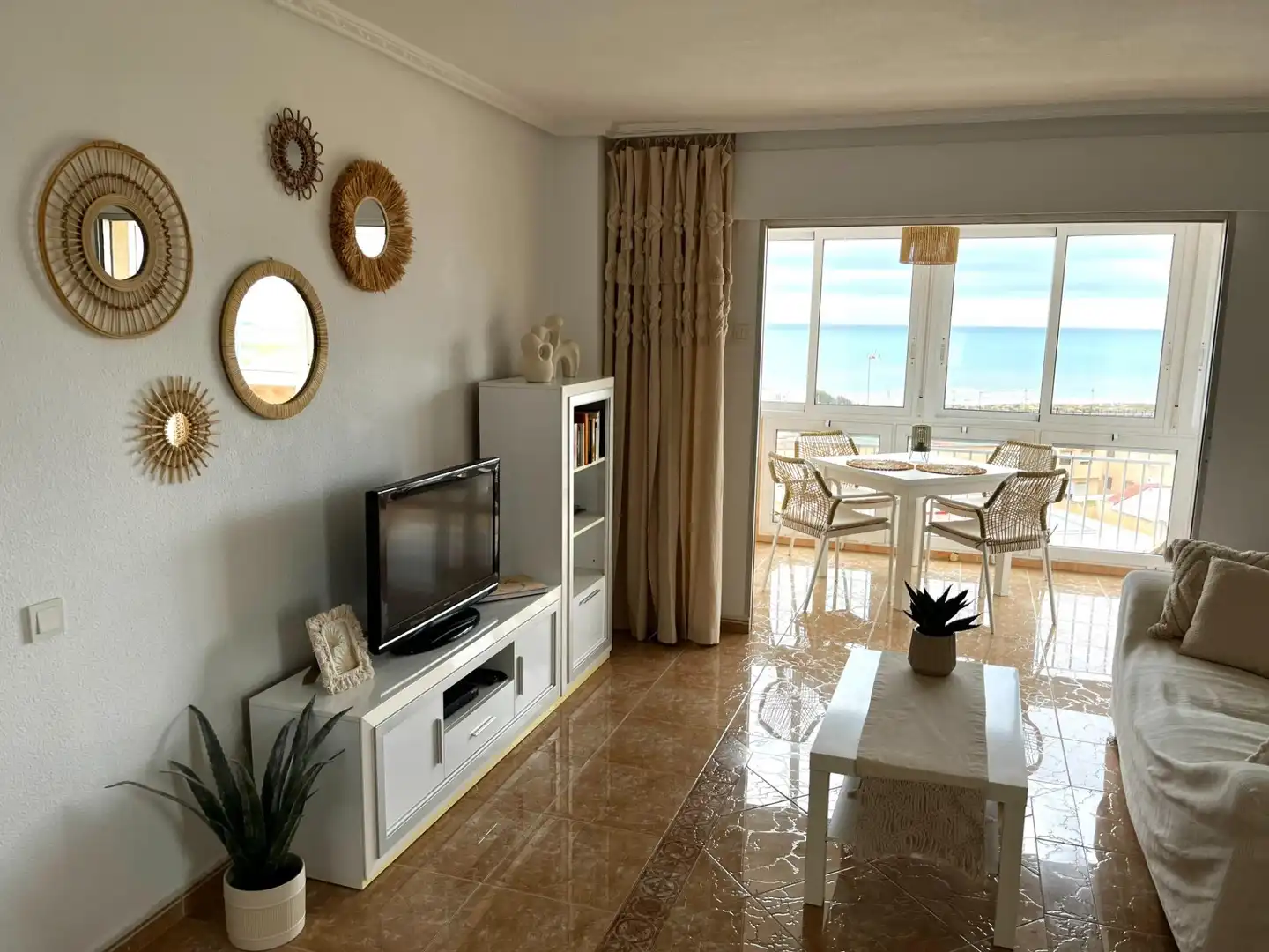 Living room of Apartments for rent in Torrevieja  with Air Conditioner, Private garden and Terrace
