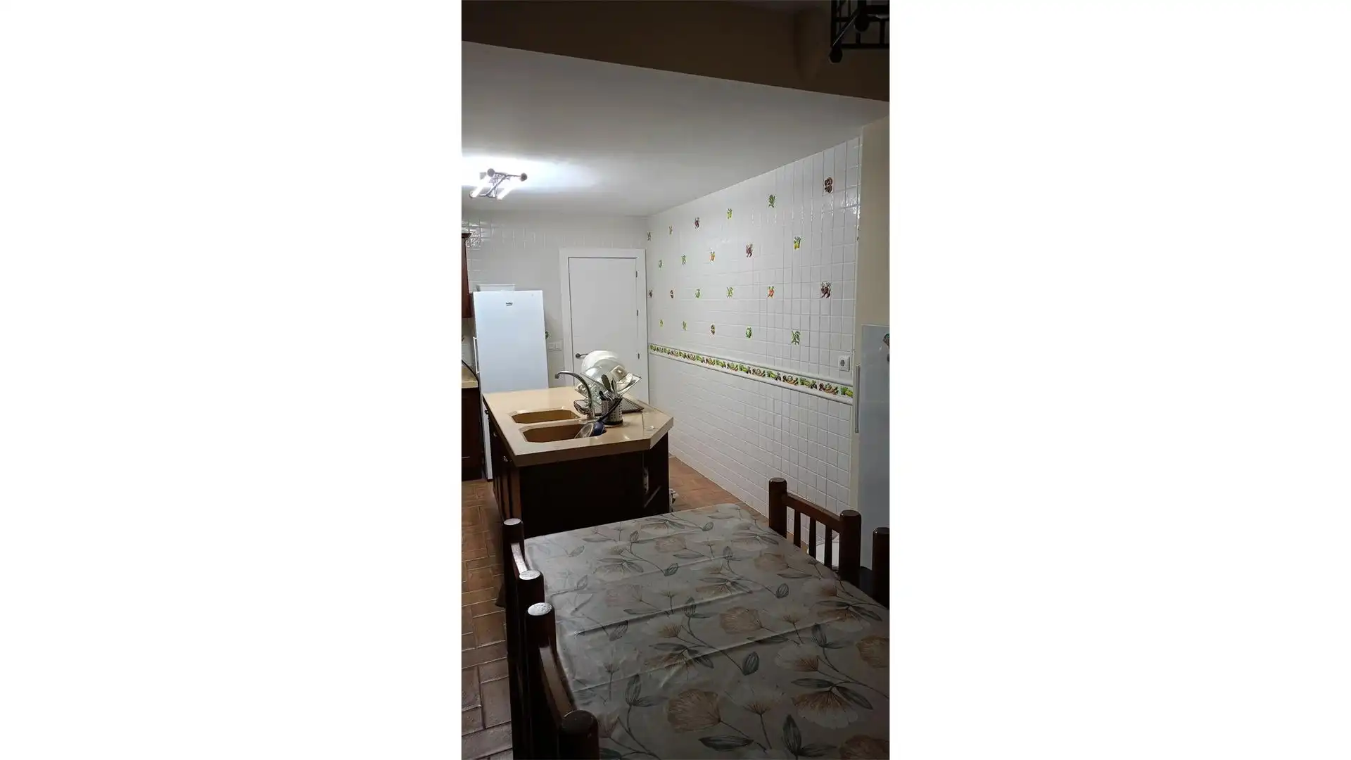 Cuina de Casa o xalet en venda en El Puerto de Santa María amb Aire condicionat, Jardí privat i Traster