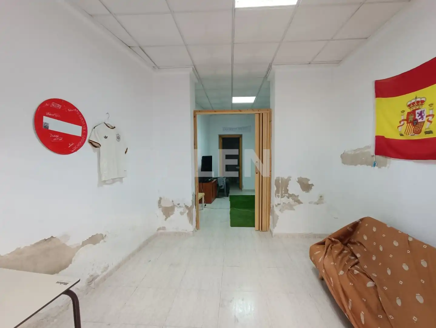 Casa aparellada amb terrassa en venda a Hellín, imagen 2
