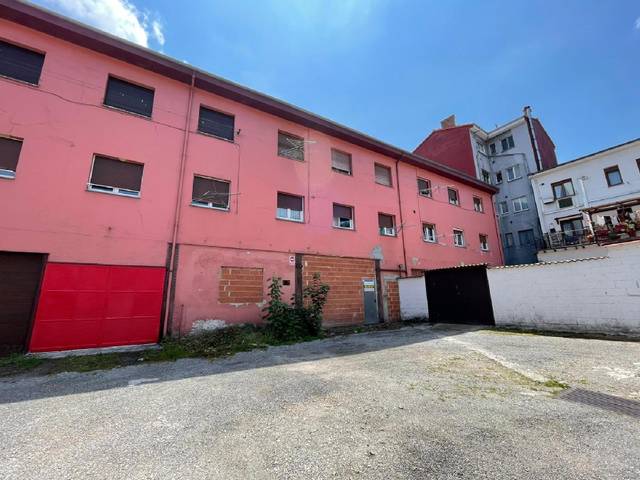 Local comercial en Venta en Sama