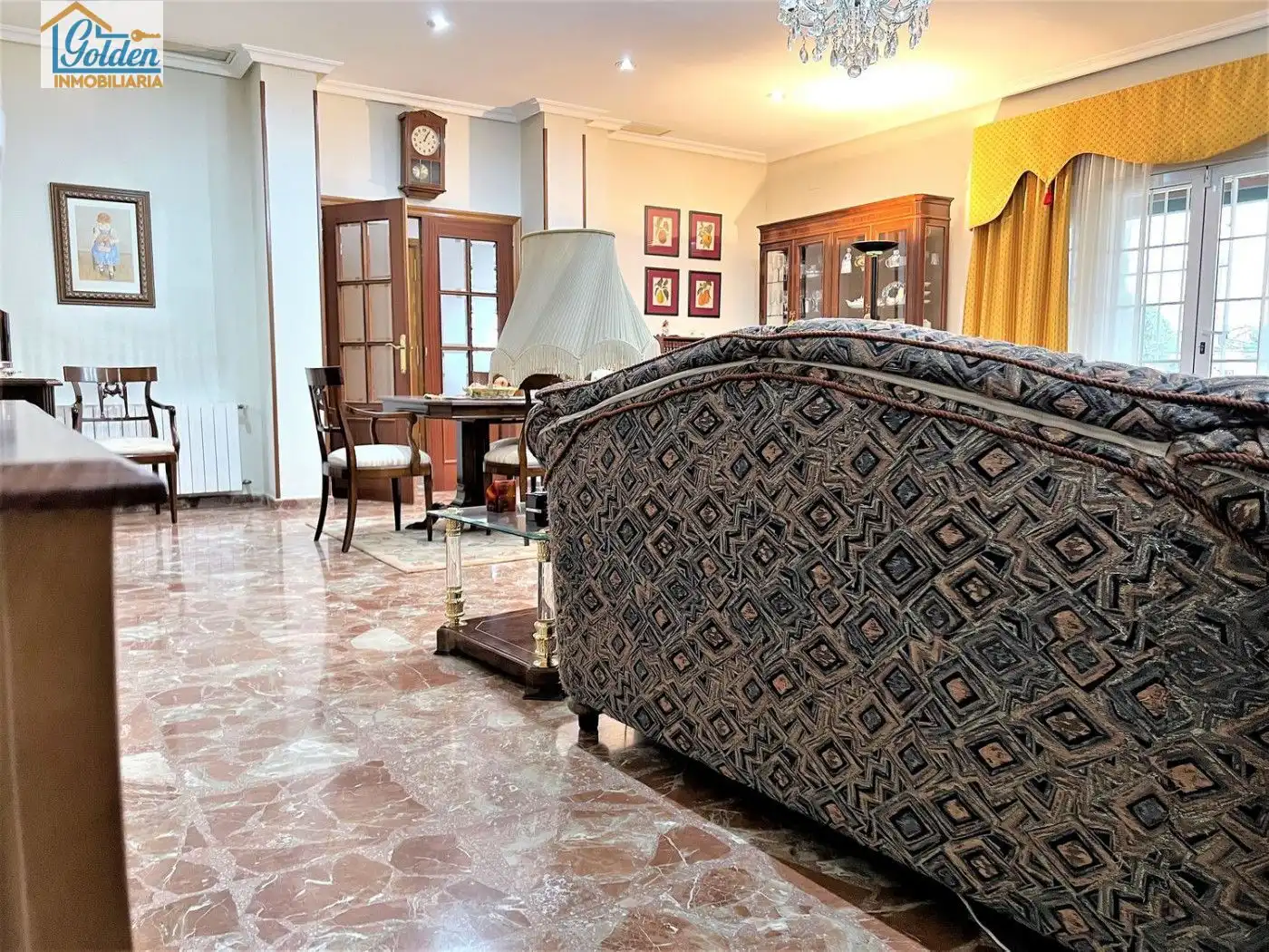 Sala d'estar de Casa o xalet en venda en Don Benito amb Aire condicionat, Jardí privat i Terrassa