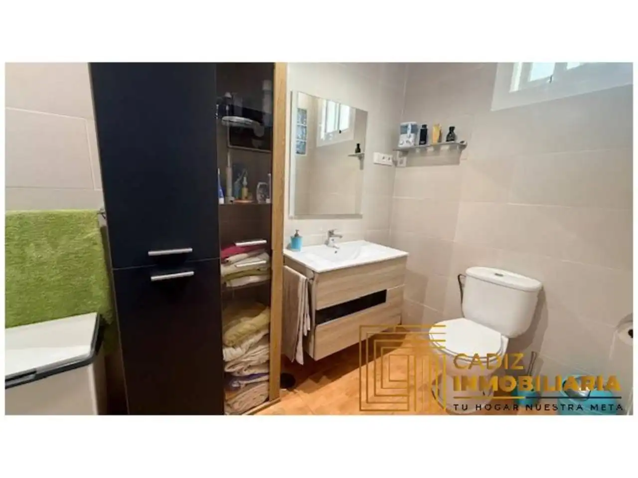 Baño de Dúplex en venta en Cádiz con Aire acondicionado y Trastero