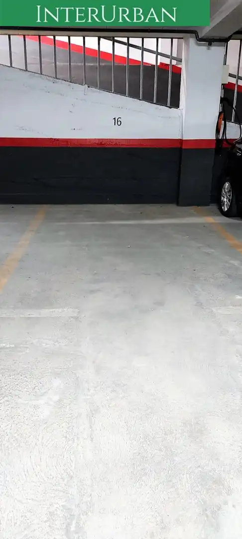 Individuel à vendre à Núcleo Urbano, imagen 4