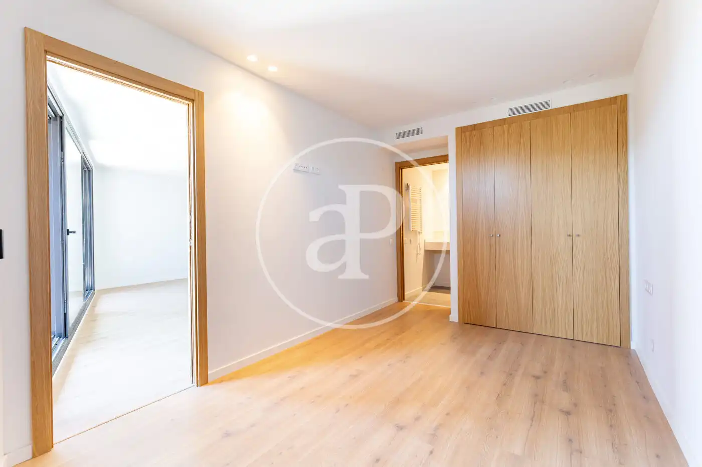 Bedroom of Flat for rent in Sant Cugat del Vallès  with Air Conditioner, Heating and Terrace