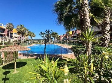 Apartamento con piscina en venta en Orihuela Costa