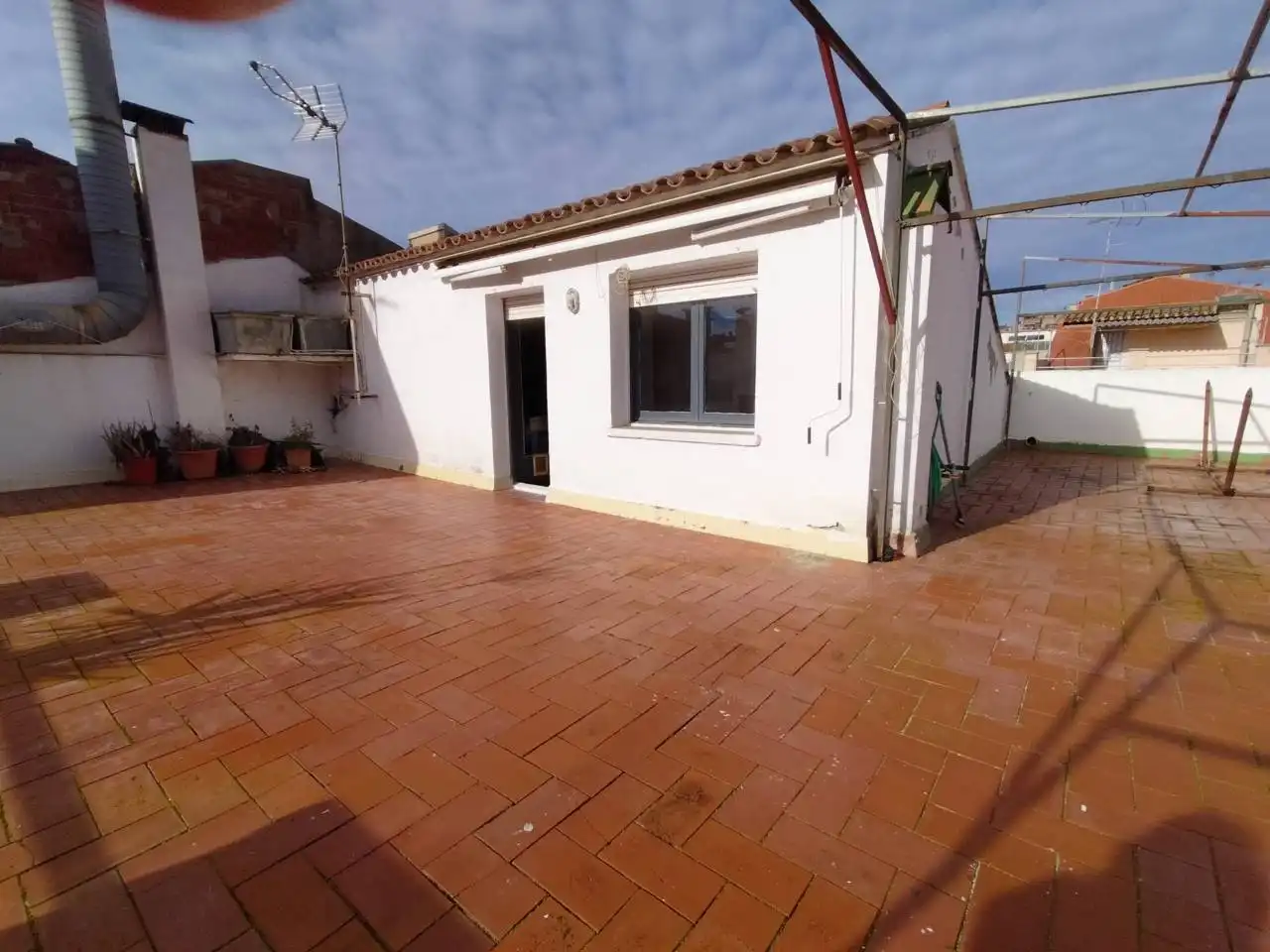 Vista exterior de Casa o xalet en venda en Terrassa amb Aire condicionat i Terrassa