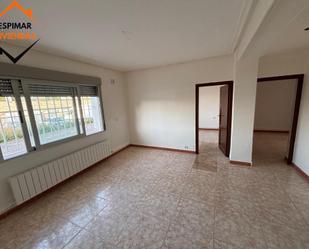 Living room of Flat for sale in  Zaragoza Capital  with Heating