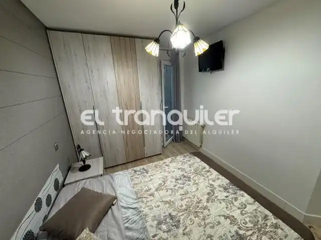 Schlafzimmer von Wohnung zur Miete in Leganés mit Möbliert und Waschmaschine
