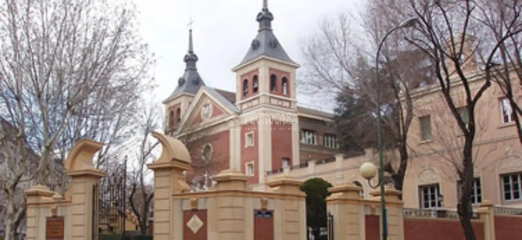 Vista exterior de Piso de alquiler en Madrid con Calefacción
