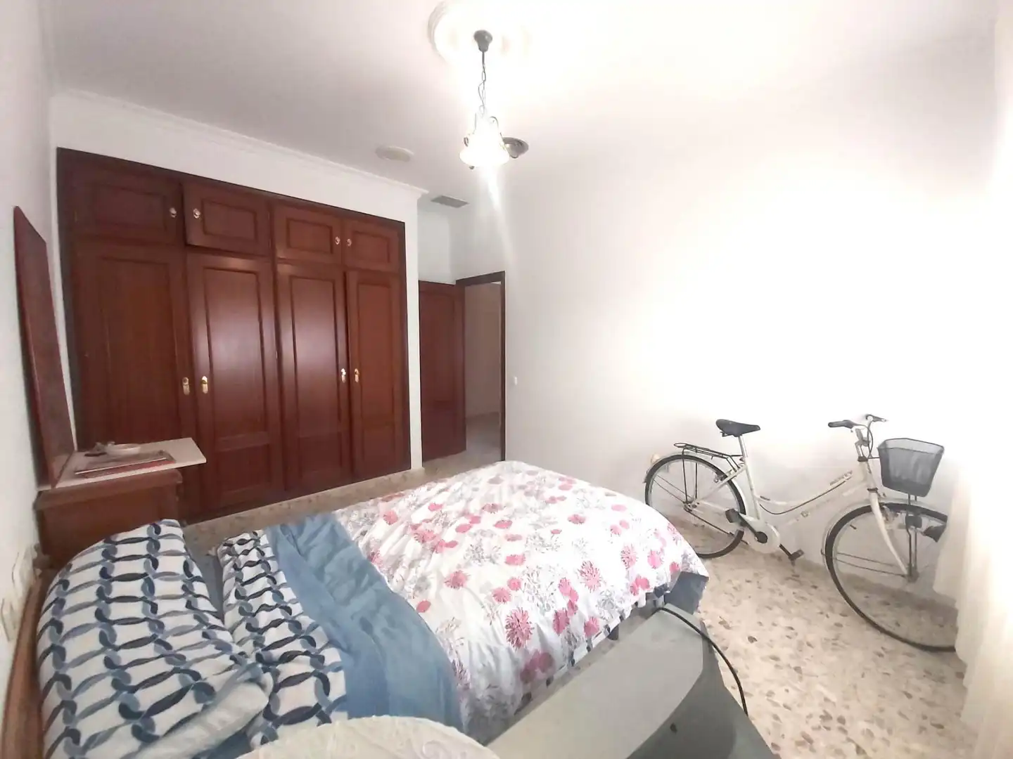 Dormitori de Casa o xalet en venda en Utrera
