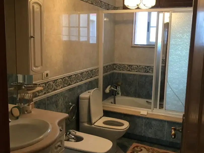 Badezimmer von Haus oder Chalet zur Miete in O Rosal   mit Heizung, Privatgarten und Terrasse