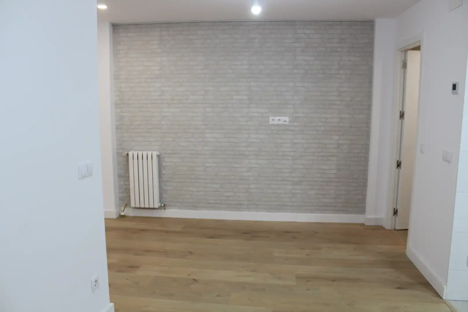 Flat with terrace for sale in Avenida Pérez Galdós, imagen 2