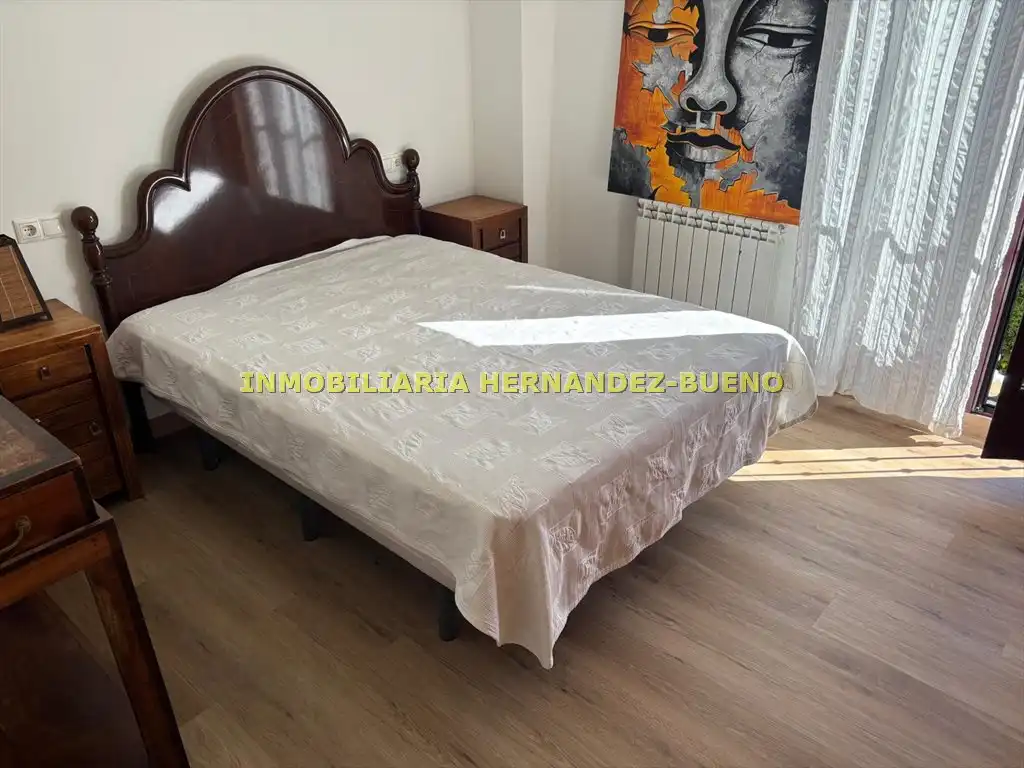 Bedroom of Flat for rent in Salamanca  with Heating, Furnished and Balcony