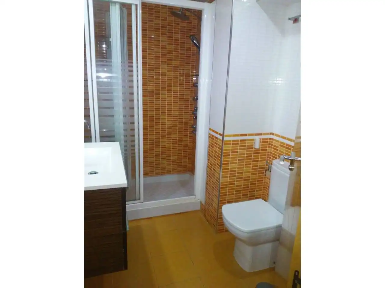 Baño de Piso en venta en Móstoles con Aire acondicionado, Calefacción y Trastero