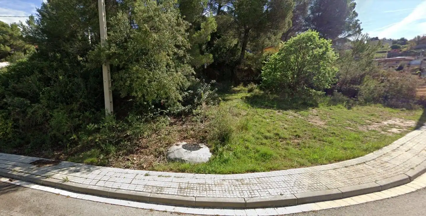 Wohnbaugrundstück zum Verkauf in Carrer Sean Mac Bride, imagen 2