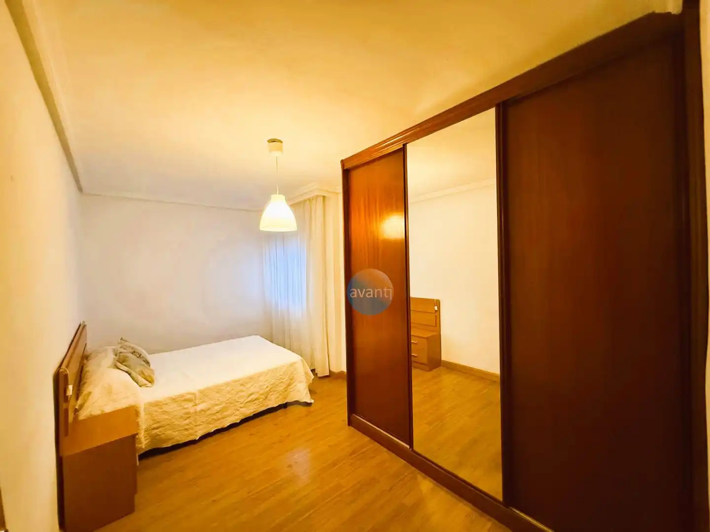Schlafzimmer von Wohnung zur Miete in Garrido