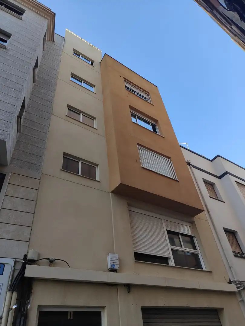 Vista exterior de Apartamento en venta en Vinaròs con Amueblado y Horno