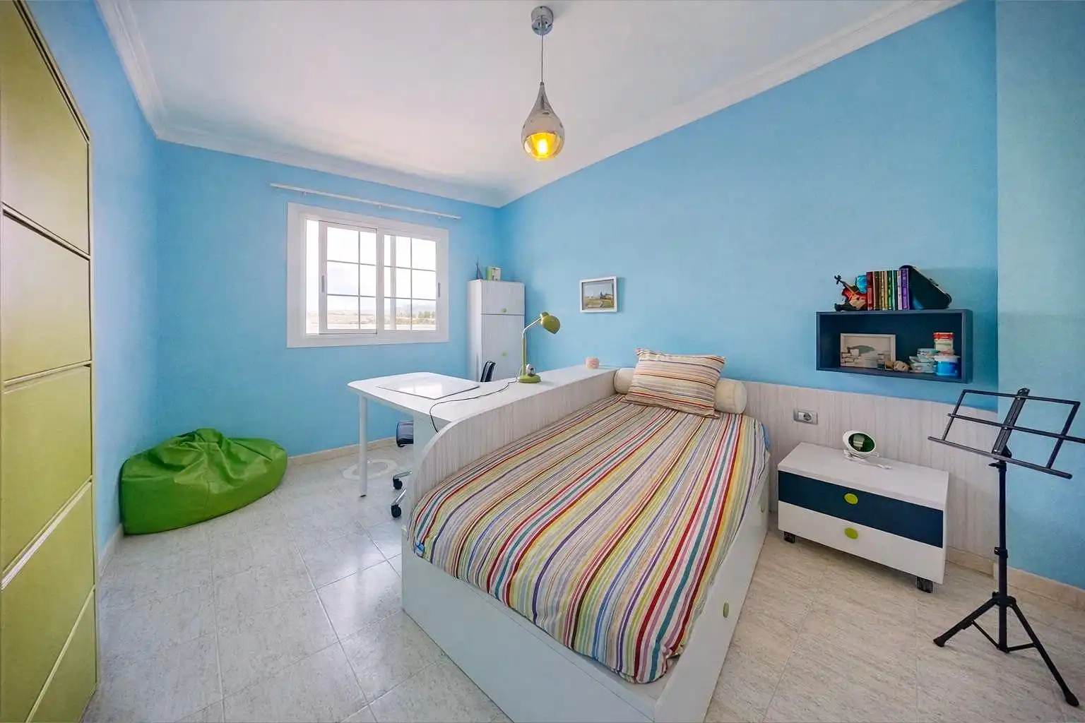 Dormitori de Casa adosada en venda en San Cristóbal de la Laguna amb Jardí privat, Terrassa i Traster