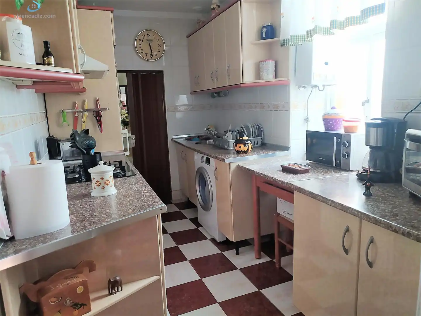 Kitchen of Houses for sale in Cádiz  with Air Conditioner, Terrace and Storage room