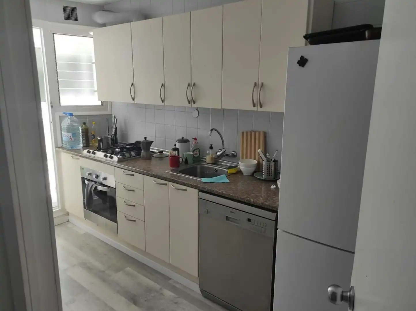 Cocina de Piso para compartir en Barcelona con Amueblado, Lavadora y TV
