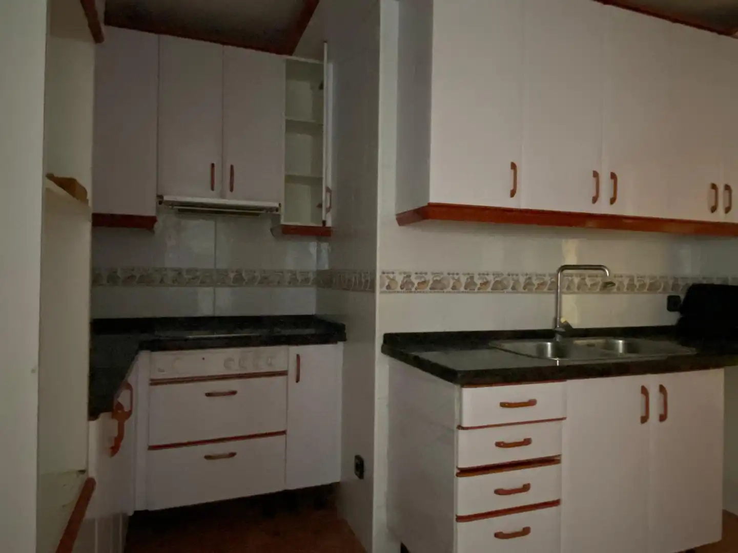 Küche von Wohnung zum Verkauf in Tarragona mit Heizung, Ofen und Balkon