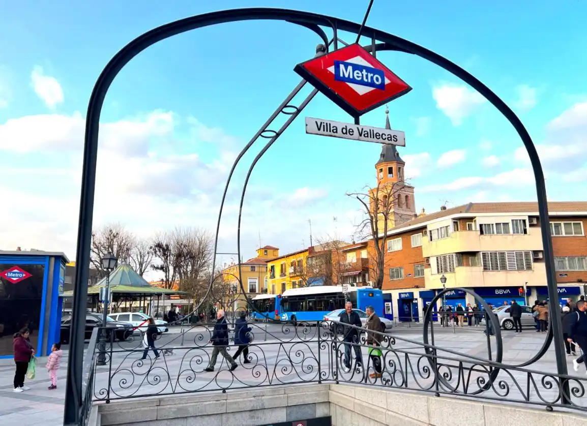 Vista exterior de Local en venta en Madrid con Aire acondicionado