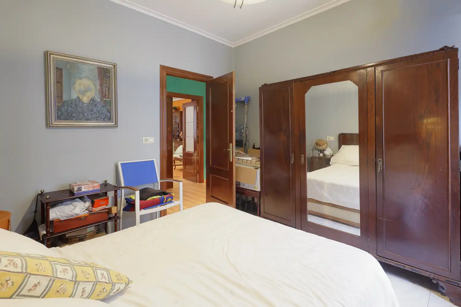 Habitación de Piso en venta en Oviedo  con Calefacción