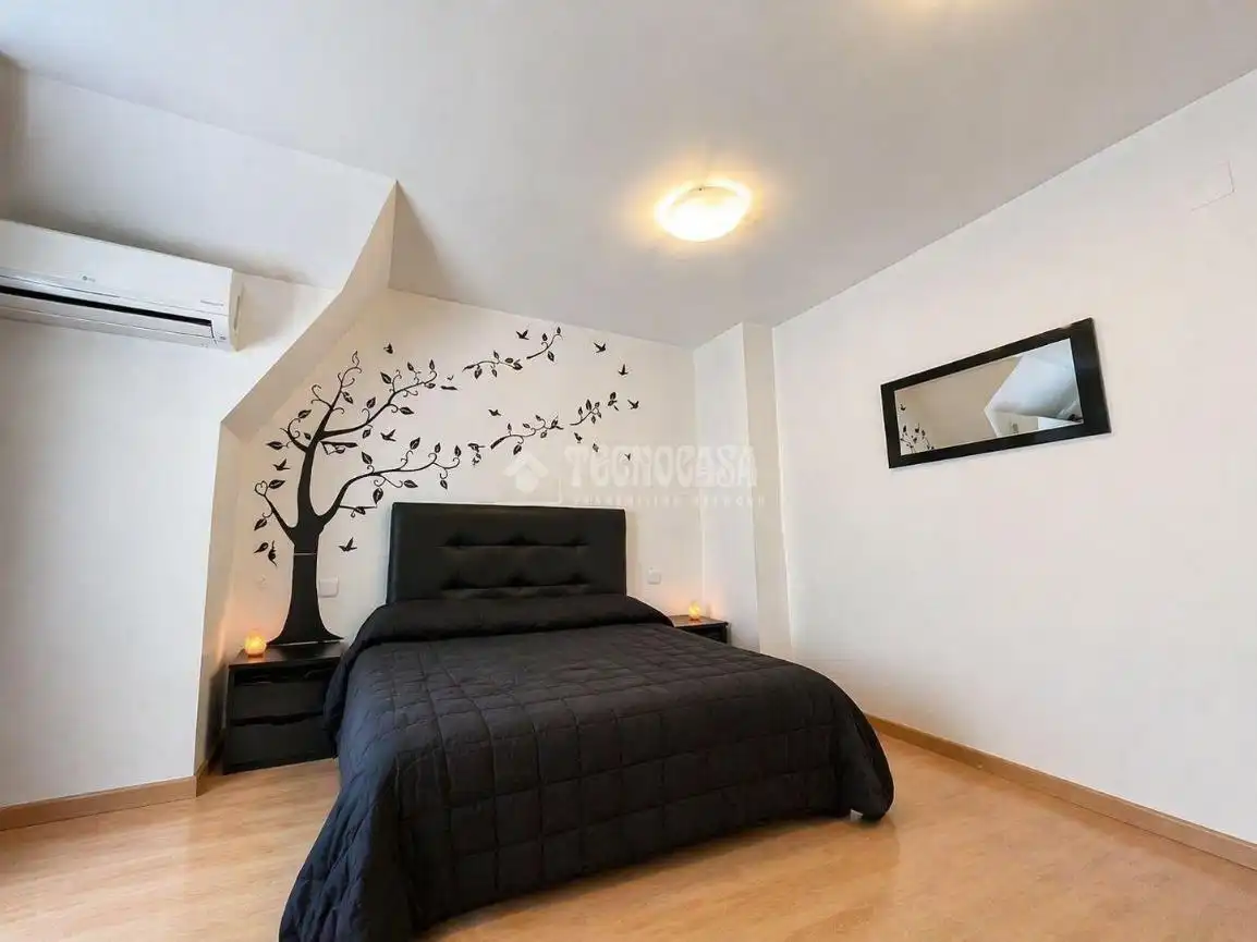 Habitación de Casa adosada en venta en Illescas con Aire acondicionado, Calefacción y Terraza