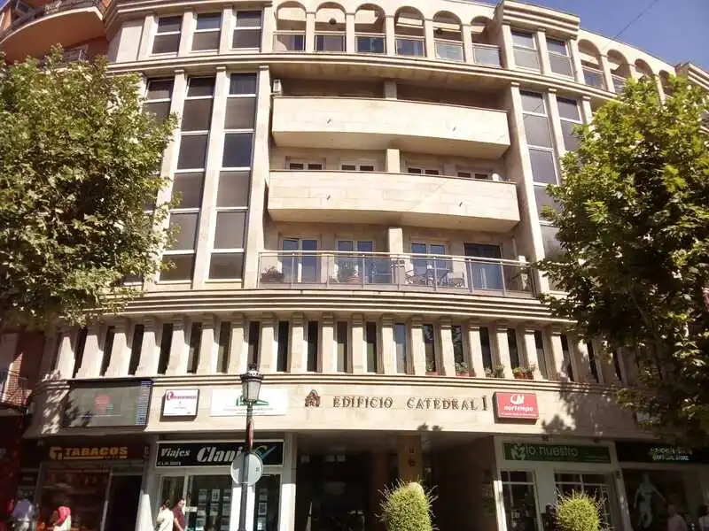 Individual en venda a Constitucion