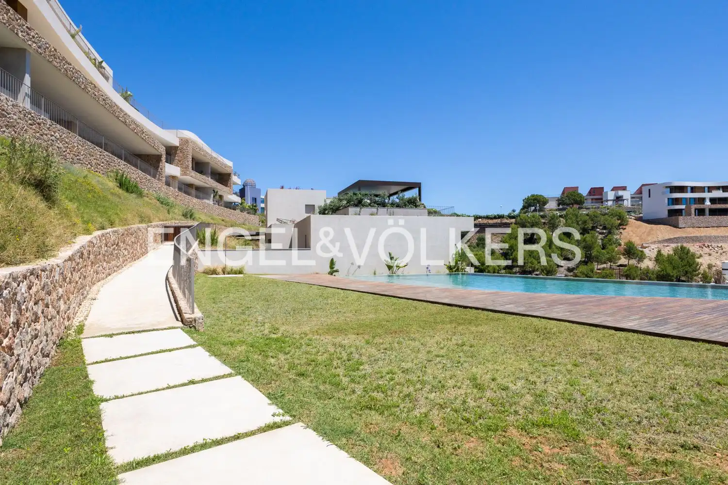Vista exterior de Pis en venda en Oropesa del Mar / Orpesa amb Aire condicionat, Calefacció i Jardí privat