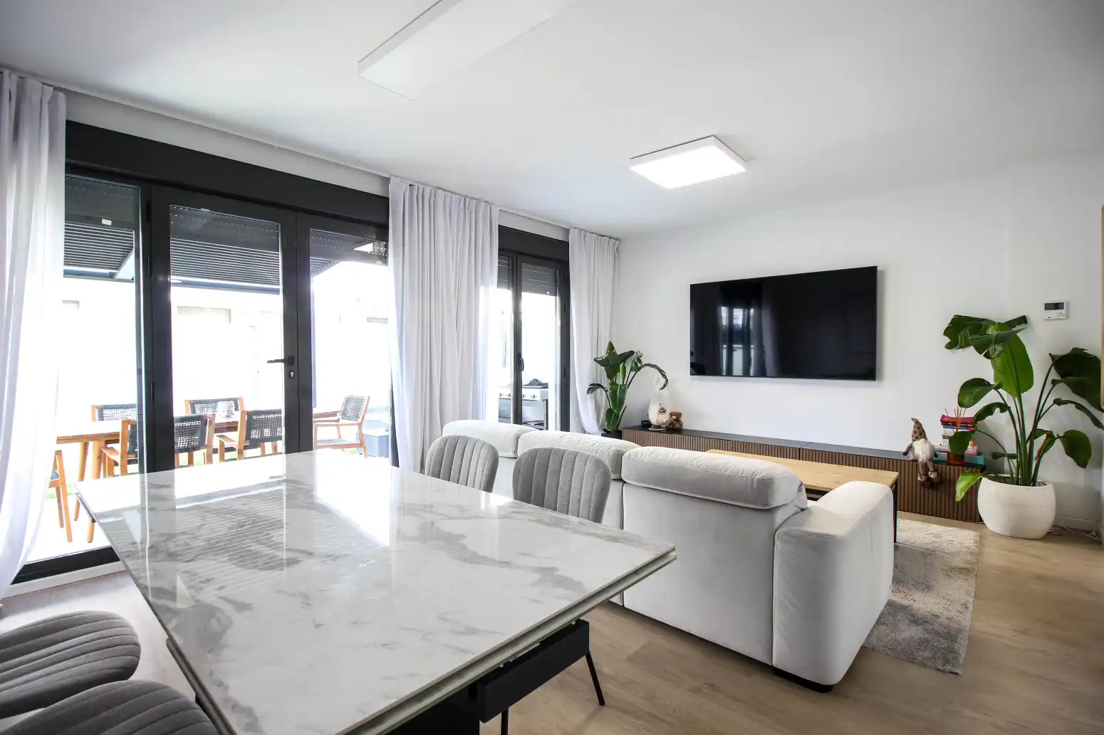 Living room of Detached homes for sale in Sagunto / Sagunt  with Air Conditioner, Heating and Private garden