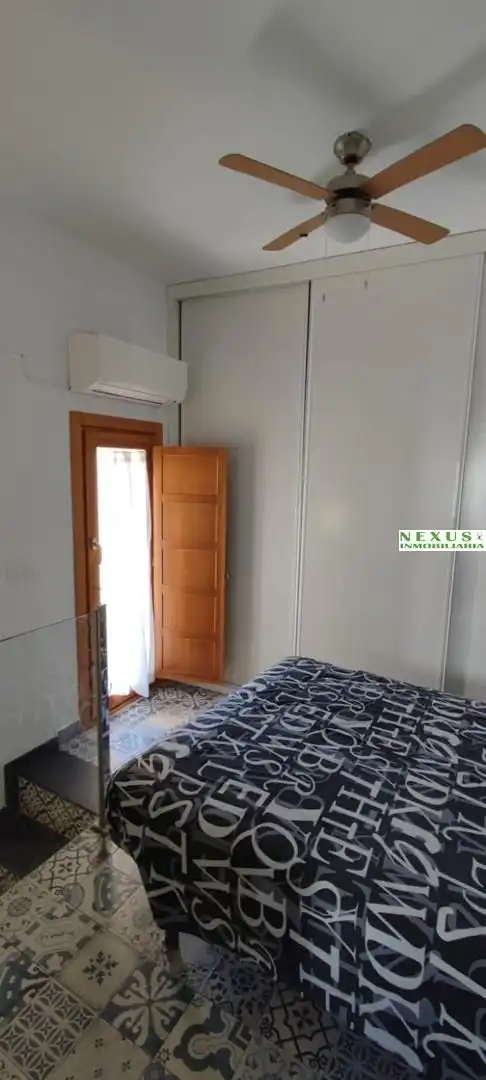 Einfamilien-Reihenhaus zur Miete in Casco Antiguo