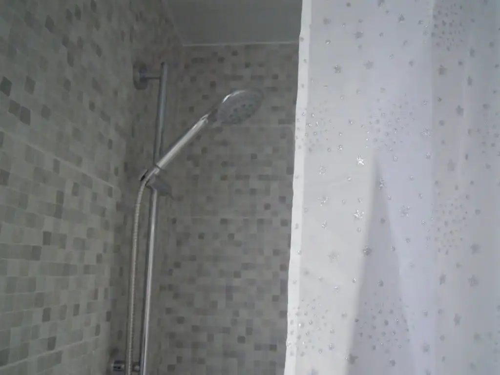 Bathroom of Ground floor for rent in Córdoba