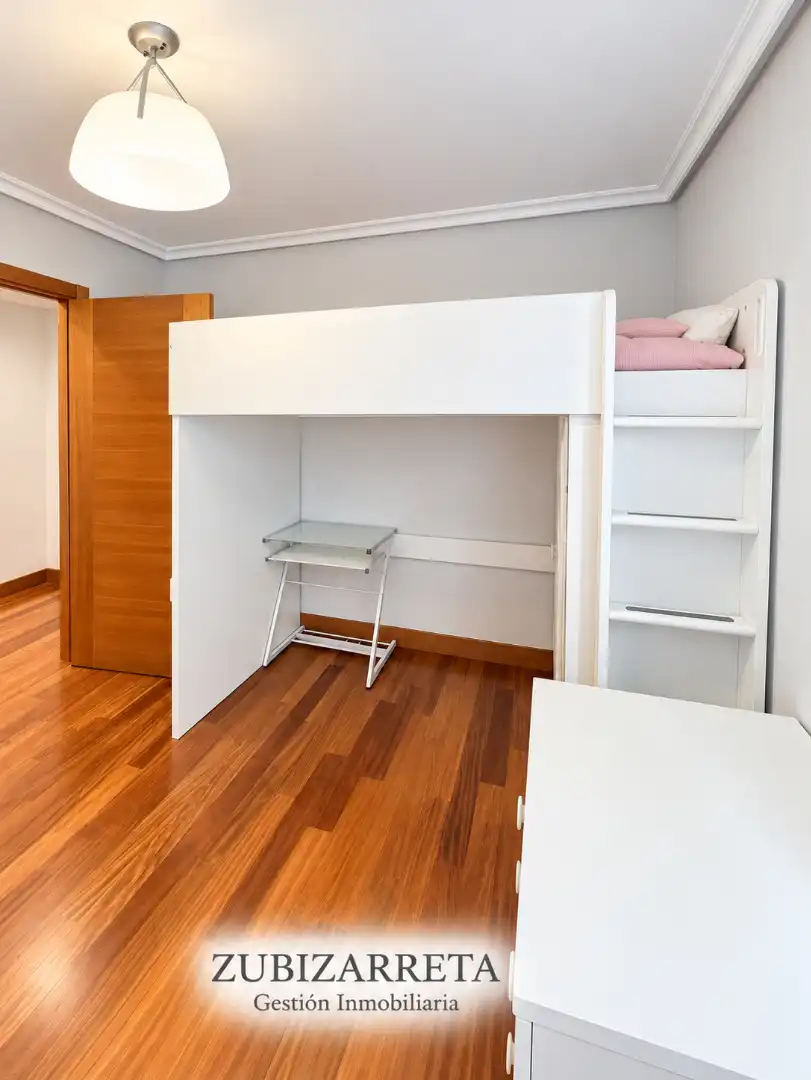 Bedroom of Duplexes for sale in Ermua, Bizkaia