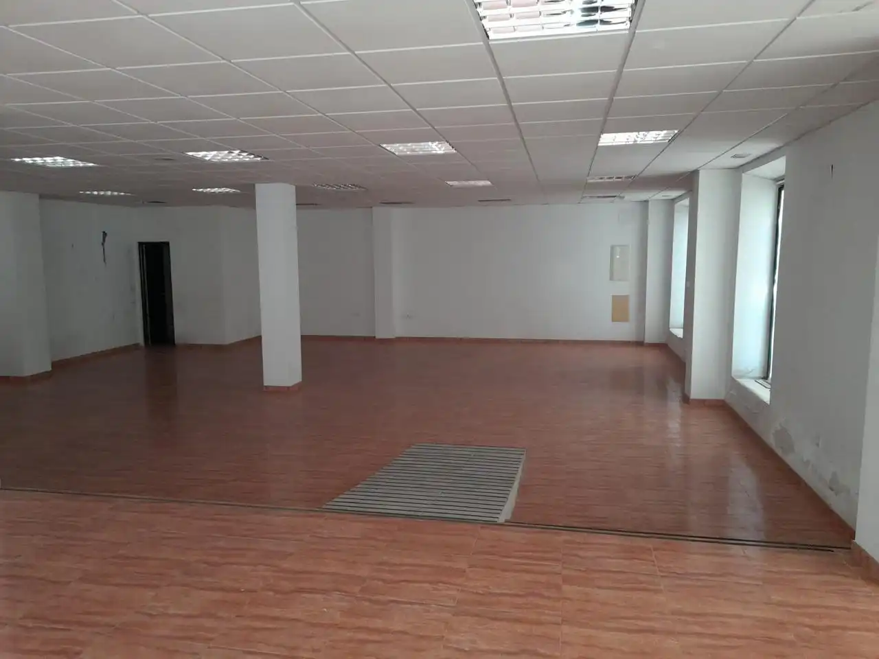Locale commerciale in affitto a Fernando Pallarés, imagen 6