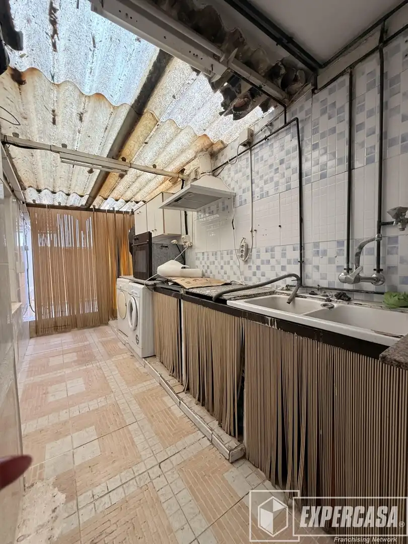 Cuina de Pis en venda en Riba-roja de Túria amb Aire condicionat i Terrassa