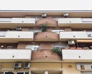 Vista exterior de Pis en venda en Bellpuig amb Calefacció i Terrassa