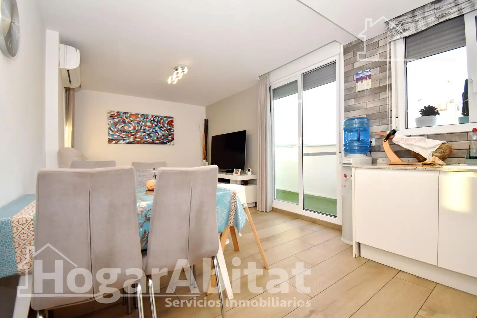 Sala de estar de Ático en venta en Castellón de la Plana / Castelló de la Plana con Aire acondicionado, Calefacción y Terraza